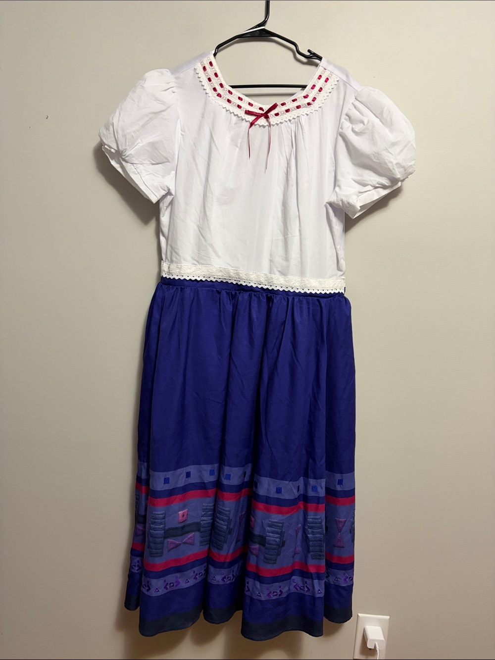Disney Encanto Luisa White Puff-Sleeve Blue Skirt Dress Costume XL